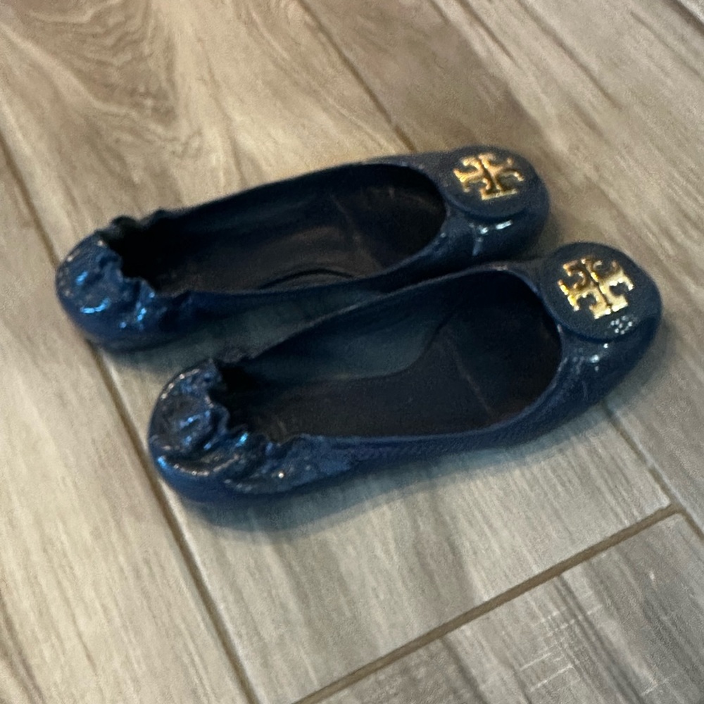 Tory Burch 6.5 Navy Minnie Flats